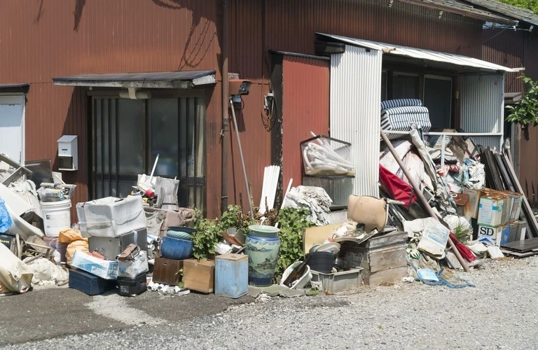ゴミ屋敷の片付け | 沖縄の便利屋なら便利屋お助けマスター沖縄中央店